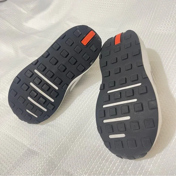 Nike Kids Gray and White Nike Air Max Sneakers - Picture 6 of 6